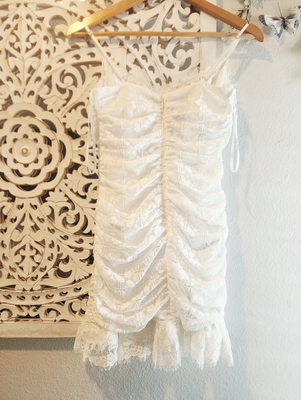 FOR LOVE & LEMONS LACE RUCHED MINI DRESS - Picture 15 of 16